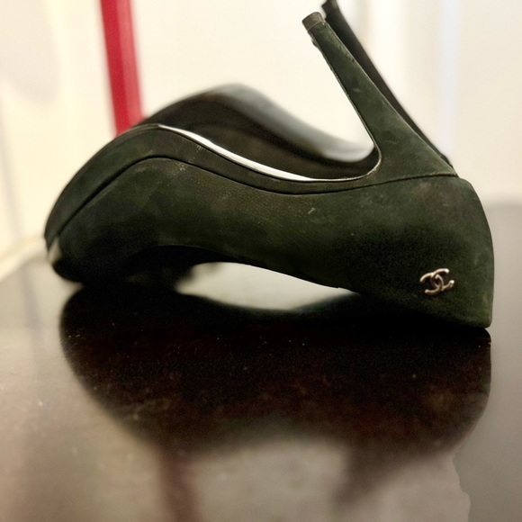 Chanel Shoes - Picture 10 of 14